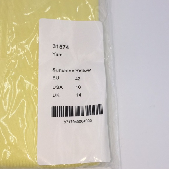 Basic By Yest Yemi Sunshine Yellow T-Shirt Size 10 NWT - Picture 12 of 16